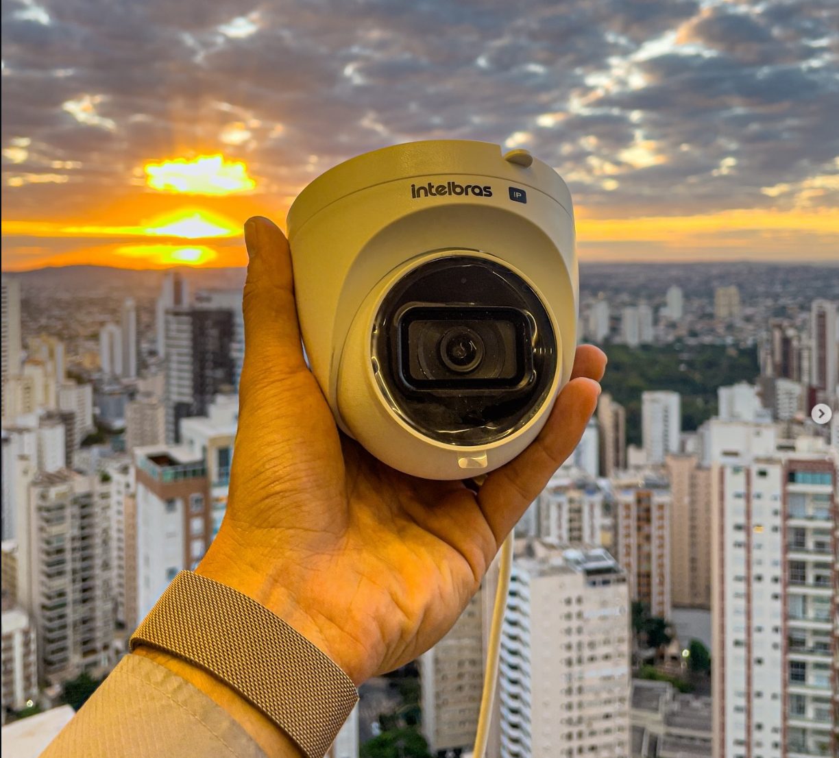 Câmera de segurança CFTV instalada pela Vitaliti